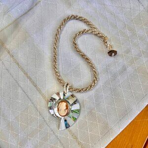 Vintage Cameo Necklace. Abalone Mother of Pearl Inlay Beaded Necklace